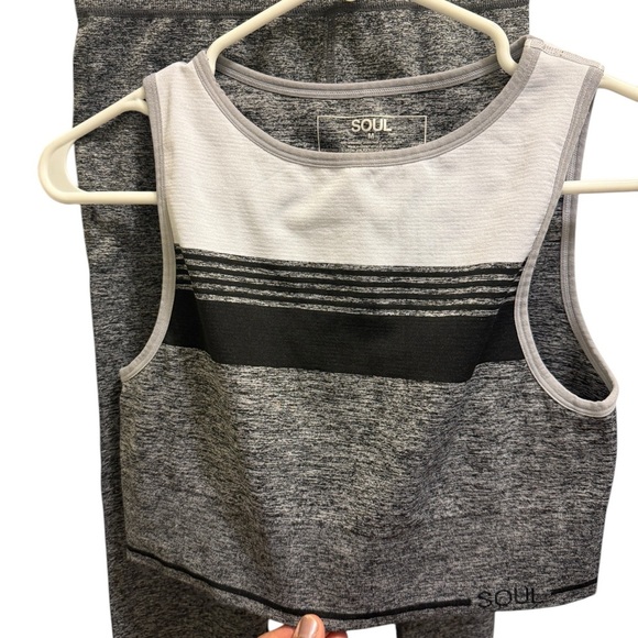 Gray and Black Athletic Set Soul Cycle Athletic Wear new - Picture 4 of 12